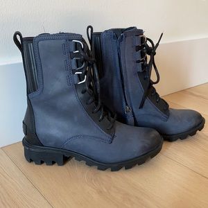Sorel Phoenix short lace boots